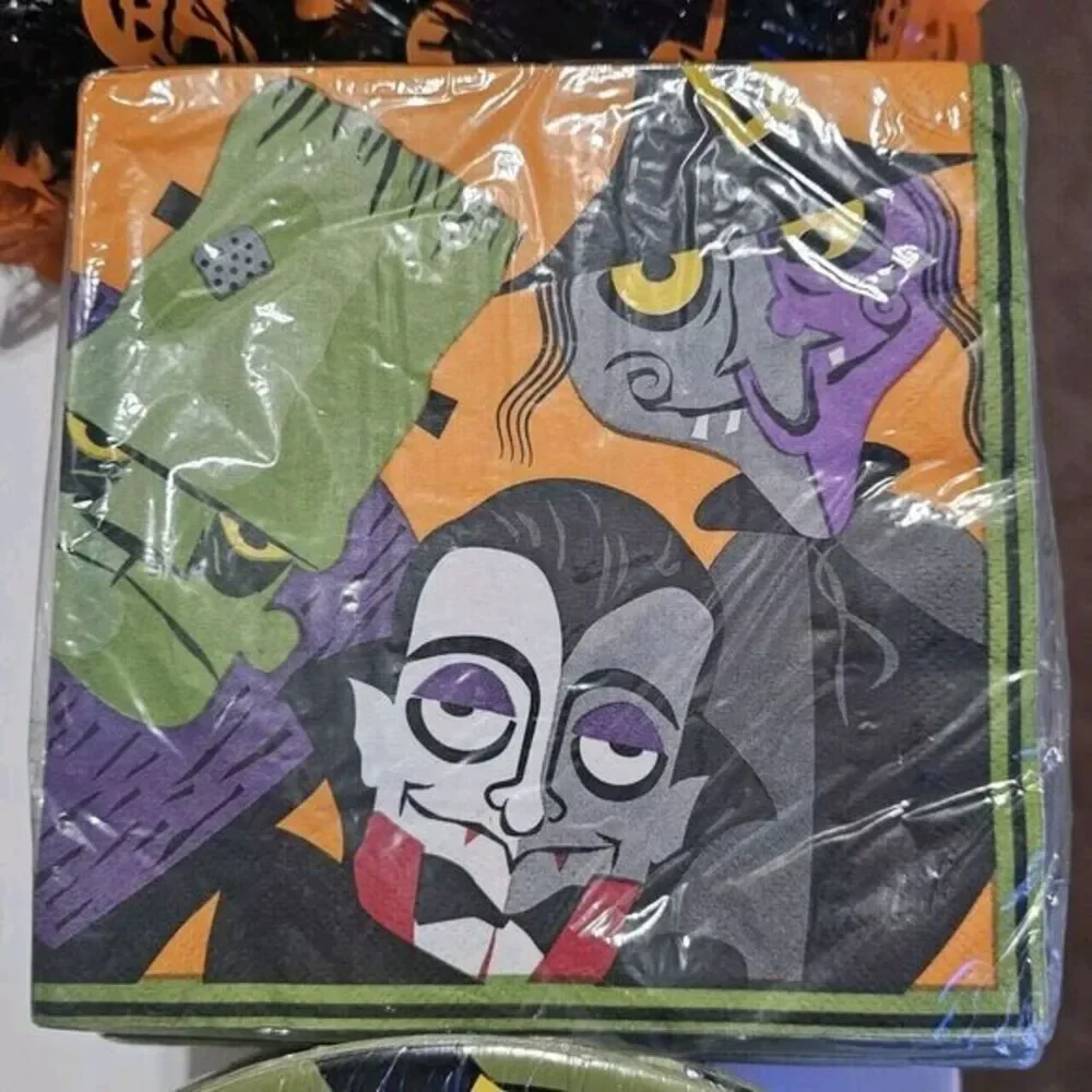 Lot of Halloween Party Supplies ‎ Napkins Plates Cups Treat Bags Garlands